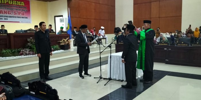 Imran Aimang Resmi diLantik Sebagai PAW Anggota DPRD Parimo