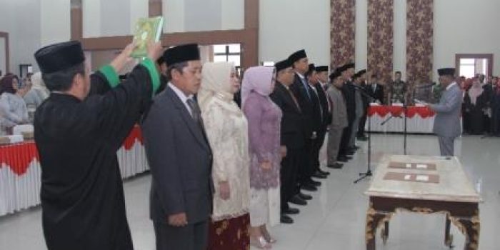 Gubernur Sulteng Lantik Pejabat Tinggi Pratama, Administrator dan Pengawas