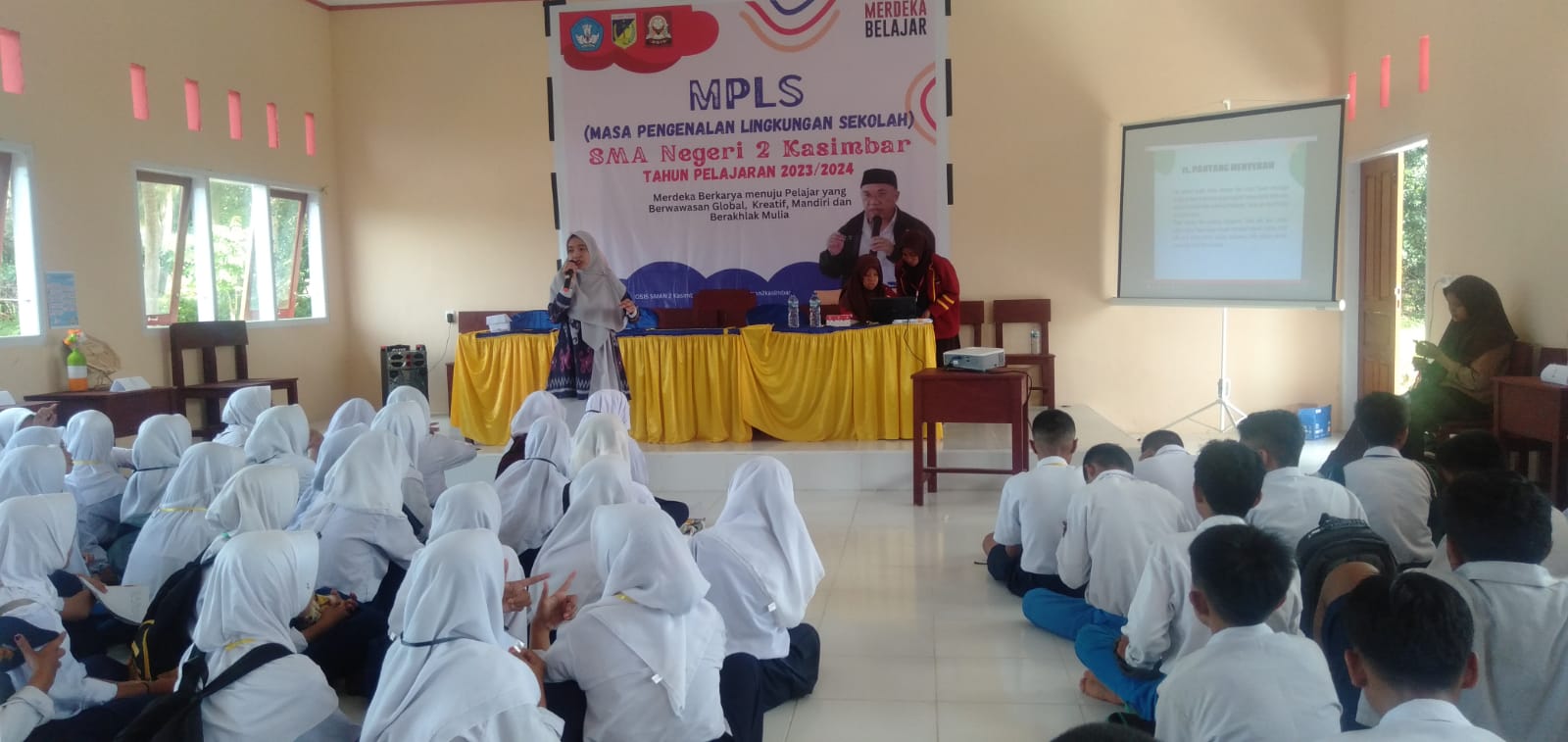 SMAN 2 Kasimbar Gelar Masa Pengenalan Lingkungan Sekolah