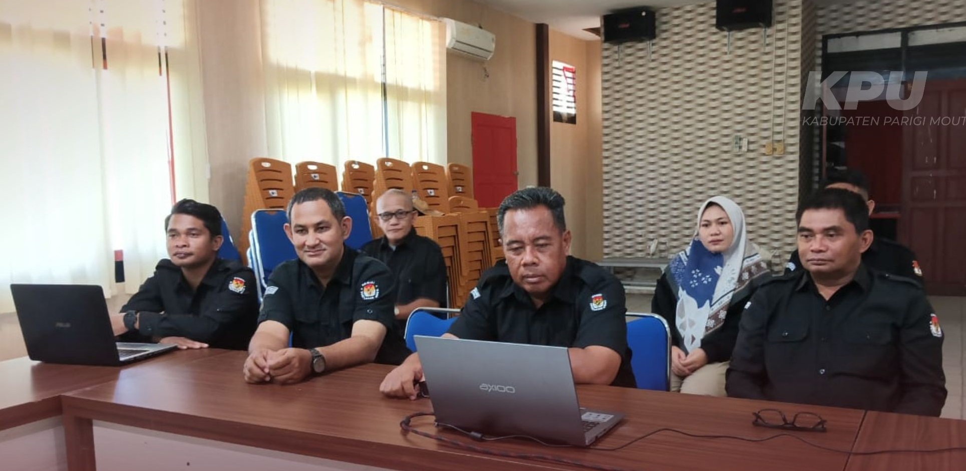 KPU Parimo Ikuti Webinar Kode Etik ASN