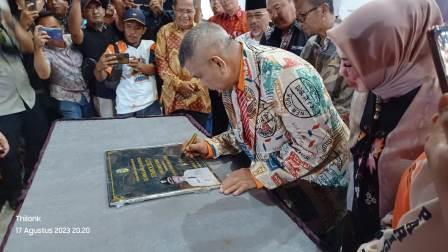 GOR Tombolotutu Parigi Diresmikan