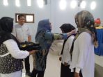 Pelaku UMKM Parimo Ikuti Pelatihan Sistem Aplikasi Pencatatan Informasi Keuangan dan Pengolahan daun Kelor