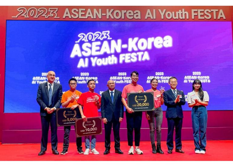 MenKopUKM Ajak Korea Perkuat Pemberdayaan UMKM Lewat Transformasi Digital