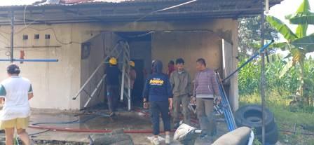 Rumah Tempat Server Penyedia Wifi di Baliara Parimo Terbakar