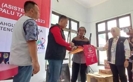 Penyandang Disabilitas dan Korban Narkoba di Parimo dapat Bansos dari Kementerian Sosial
