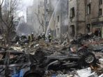 Rusia Hujani Kyiv dengan Rudal