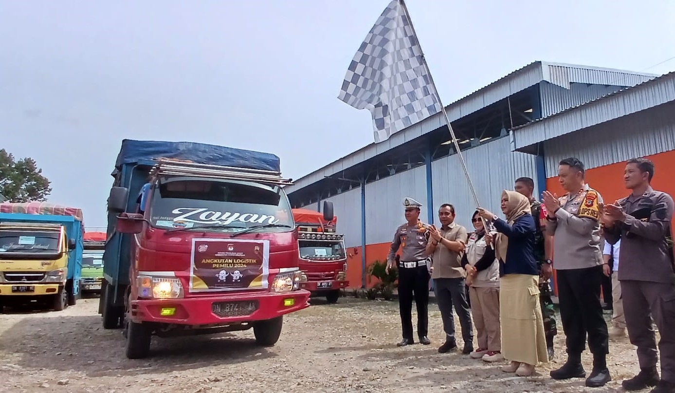 KPU Parimo Distribusi Logistik PemiluKPU Parimo Distribusi Logistik Pemilu