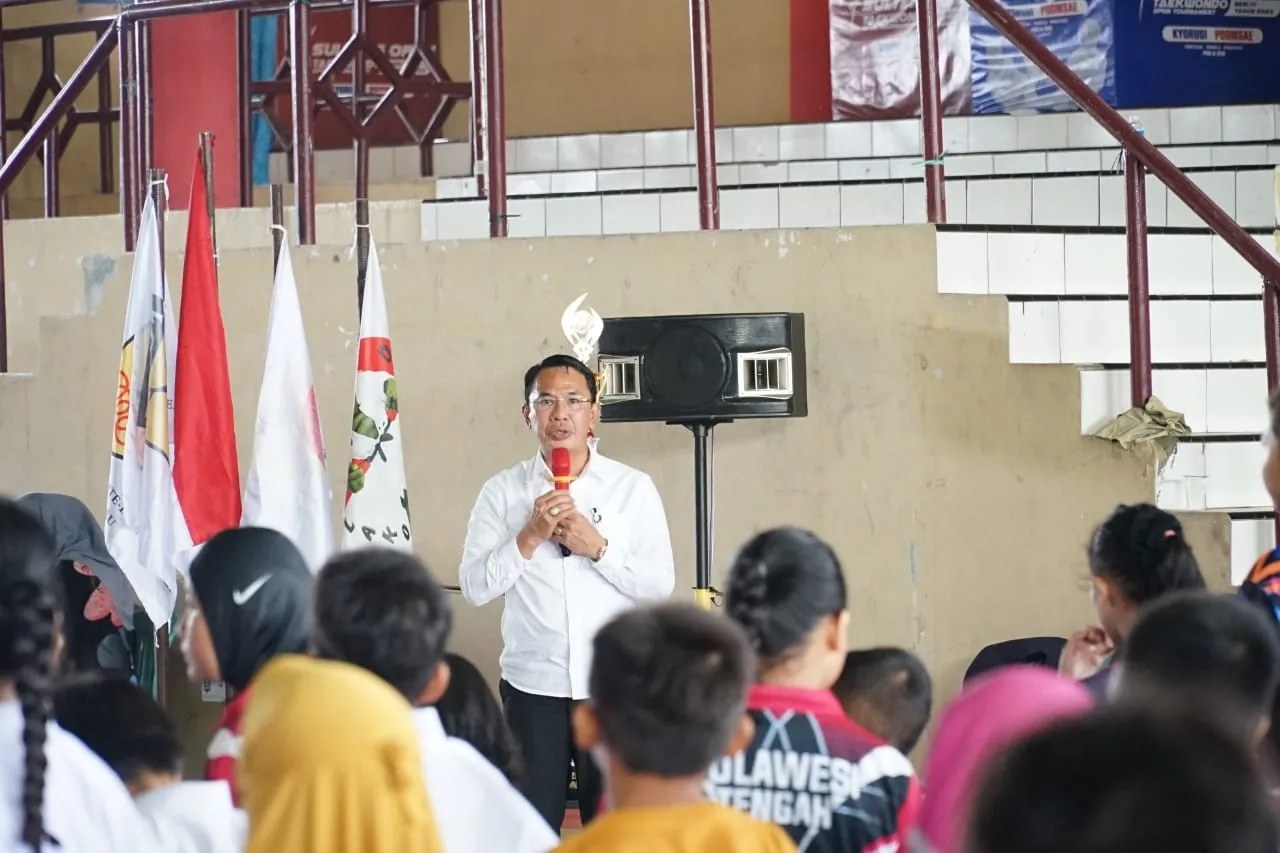Ketua Inkai Sulteng Buka Kejuaraan Karate Dojo Tadulako Roso Cup I
