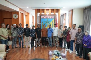 19 Kades se Kecamatan Ampibabo Temui Gubernur