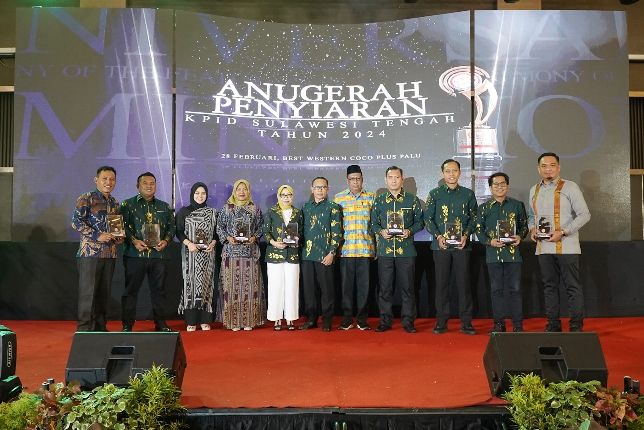 Enam Komisioner KPI Pusat Hadiri Anugerah Penyiaran KPID Provinsi Sulteng Tahun 2024