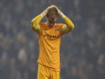 Kiper Buangan Pep Guardiola Ini Umumkan Segera Pensiun