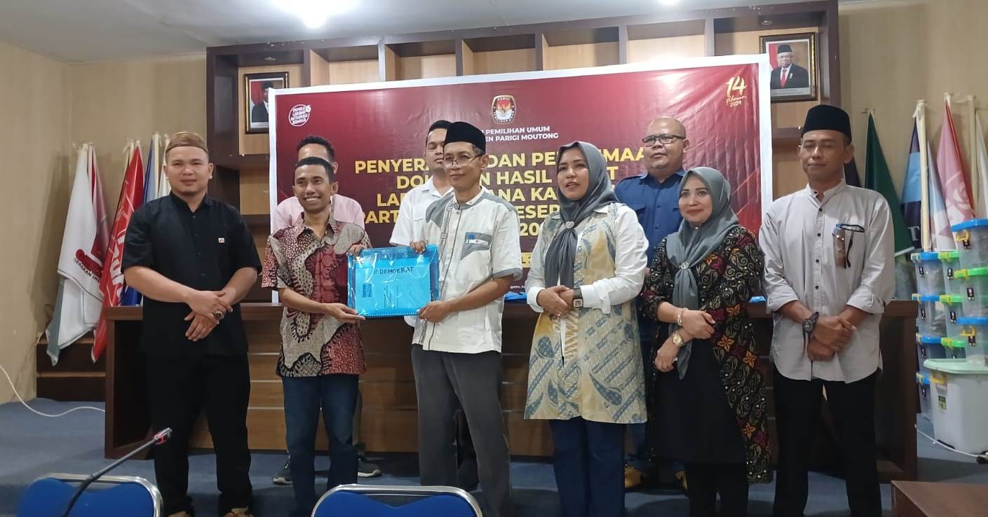 KPU Parimo Serahkan Hasil Audit Dana Kampanye Kepada Parpol Peserta Pemilu 2024