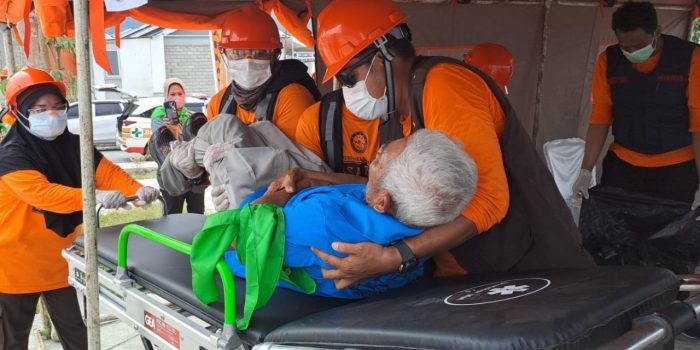 Basarnas Diberikan Pengetahuan dan Keterampilan Dasar SAR Ratusan Warga di Palu