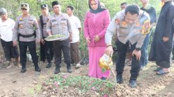 Suasana Haru Iringi Upacara Kedinasan Pelepasan Jenazah Kapolsek Ampibabo