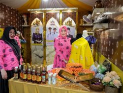 Dekranasda Parimo Perkenalkan Motif Bomba Saga di Pameran UMKM MTQ Sulteng